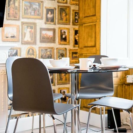 West Bow - Magical Harry Potter-Inspired Flat Near Edinburgh Castle Lejlighed Eksteriør billede