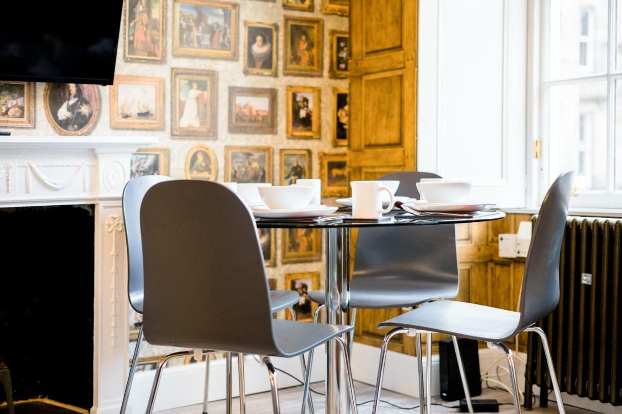 West Bow - Magical Harry Potter-Inspired Flat Near Edinburgh Castle Lejlighed Eksteriør billede