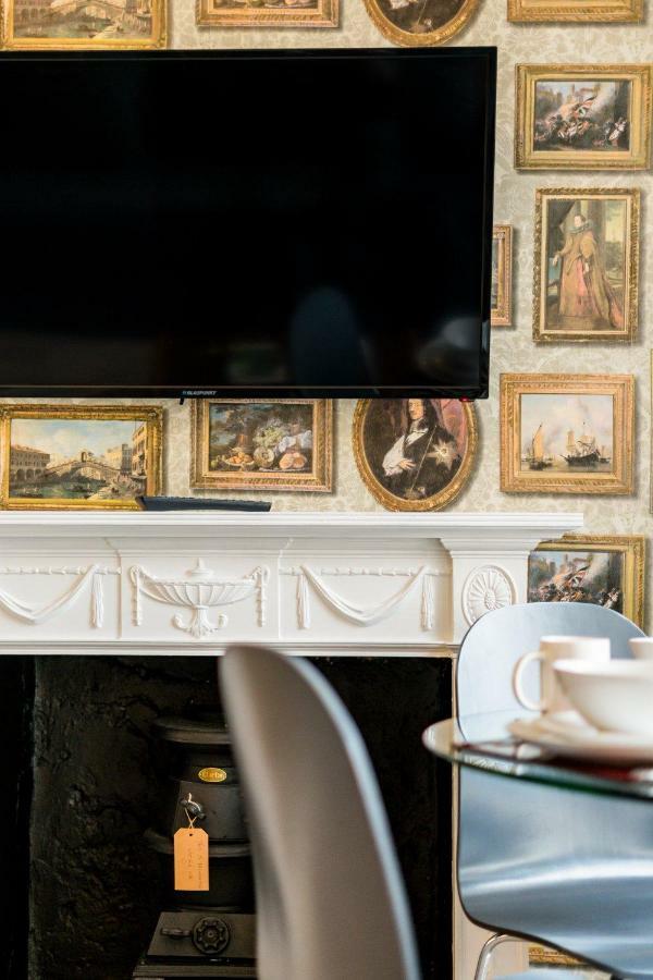 West Bow - Magical Harry Potter-Inspired Flat Near Edinburgh Castle Lejlighed Eksteriør billede